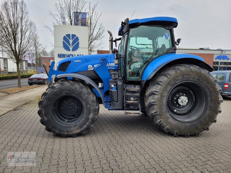 Traktor of the type New Holland T7.250 AC, Gebrauchtmaschine in Altenberge (Picture 1)