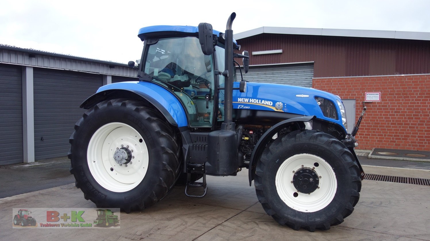 Traktor typu New Holland T7.250 AutoCommand, Gebrauchtmaschine w Kettenkamp (Zdjęcie 4)