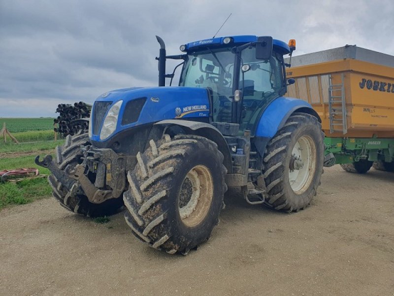 Traktor des Typs New Holland T7.250, Gebrauchtmaschine in PITHIVIERS Cedex (Bild 1)