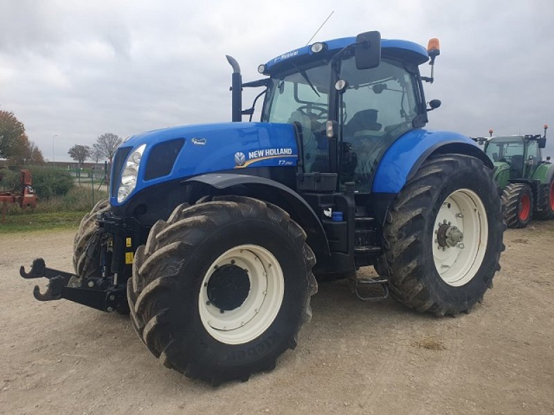 Traktor des Typs New Holland T7.250, Gebrauchtmaschine in PITHIVIERS Cedex (Bild 1)