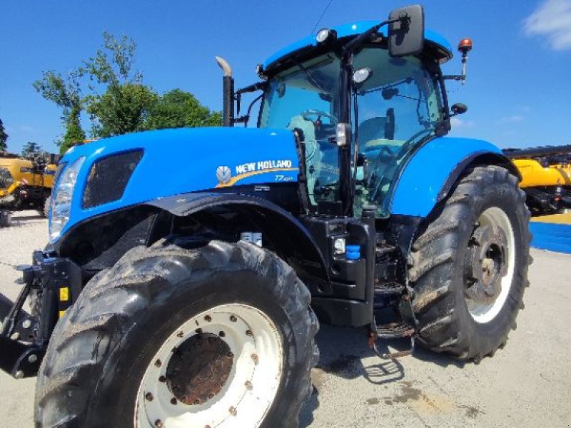 Traktor des Typs New Holland T7.250, Gebrauchtmaschine in FRESNAY LE COMTE