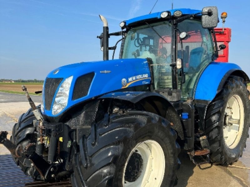 Traktor of the type New Holland T7.250, Gebrauchtmaschine in VERT TOULON