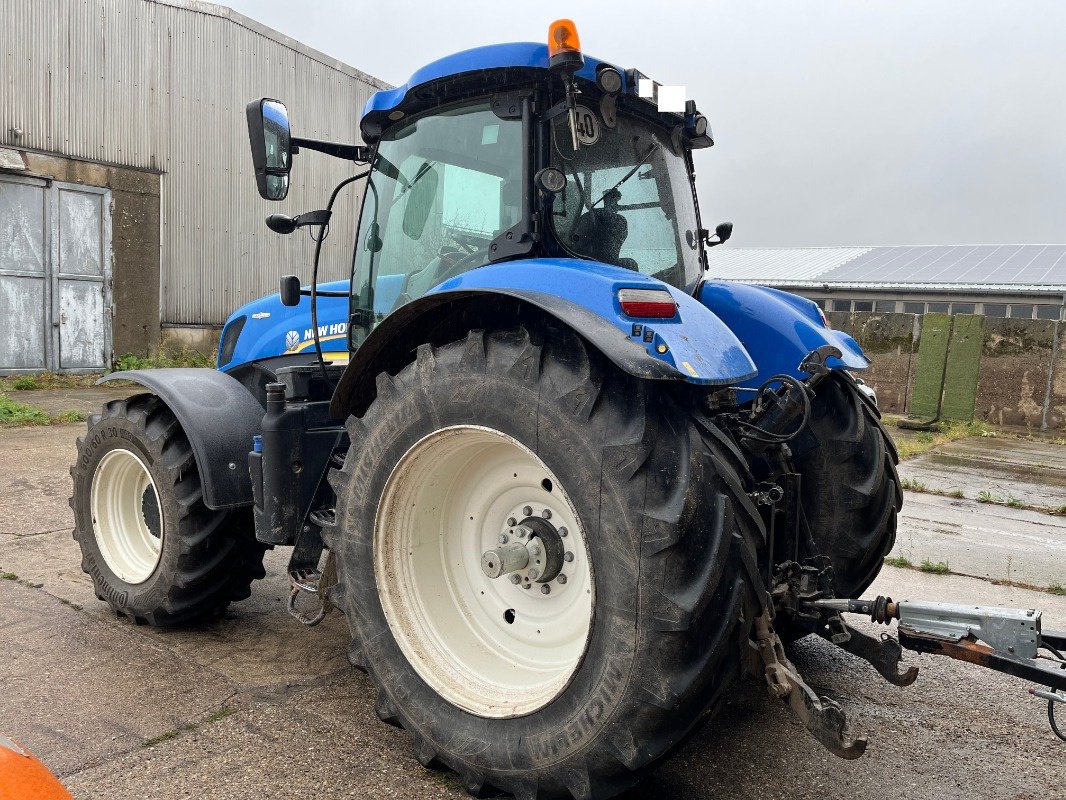 Traktor van het type New Holland T7.250, Gebrauchtmaschine in Ebersbach (Foto 4)