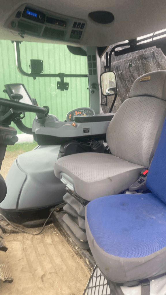 Traktor tip New Holland T7.260 PC SWII S5, Gebrauchtmaschine in TREMEUR (Poză 7)