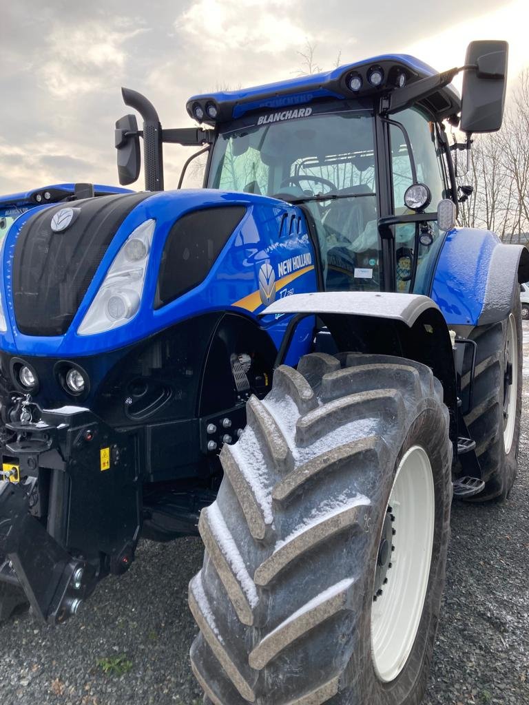 Traktor typu New Holland T7.260 PC SWII S5, Gebrauchtmaschine v CINTHEAUX (Obrázek 1)