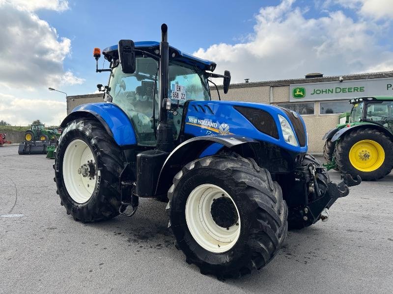 Traktor of the type New Holland T7.260 PC, Gebrauchtmaschine in Wargnies Le Grand (Picture 3)