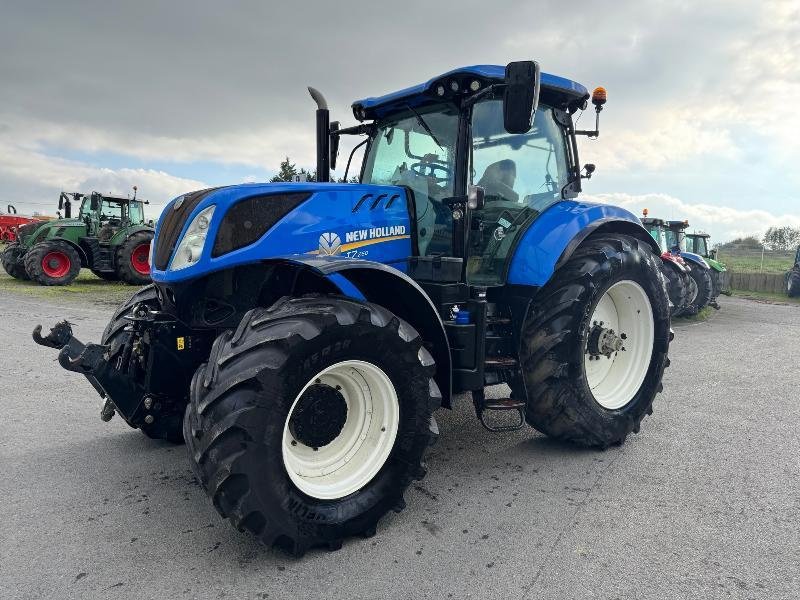 Traktor типа New Holland T7.260 PC, Gebrauchtmaschine в Wargnies Le Grand (Фотография 1)