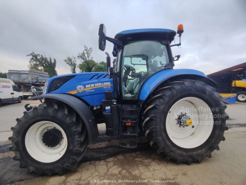 Traktor от тип New Holland T7.260, Gebrauchtmaschine в FRESNAY LE COMTE (Снимка 1)