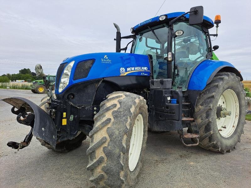 Traktor typu New Holland T7.260, Gebrauchtmaschine w VOUZIERS (Zdjęcie 2)