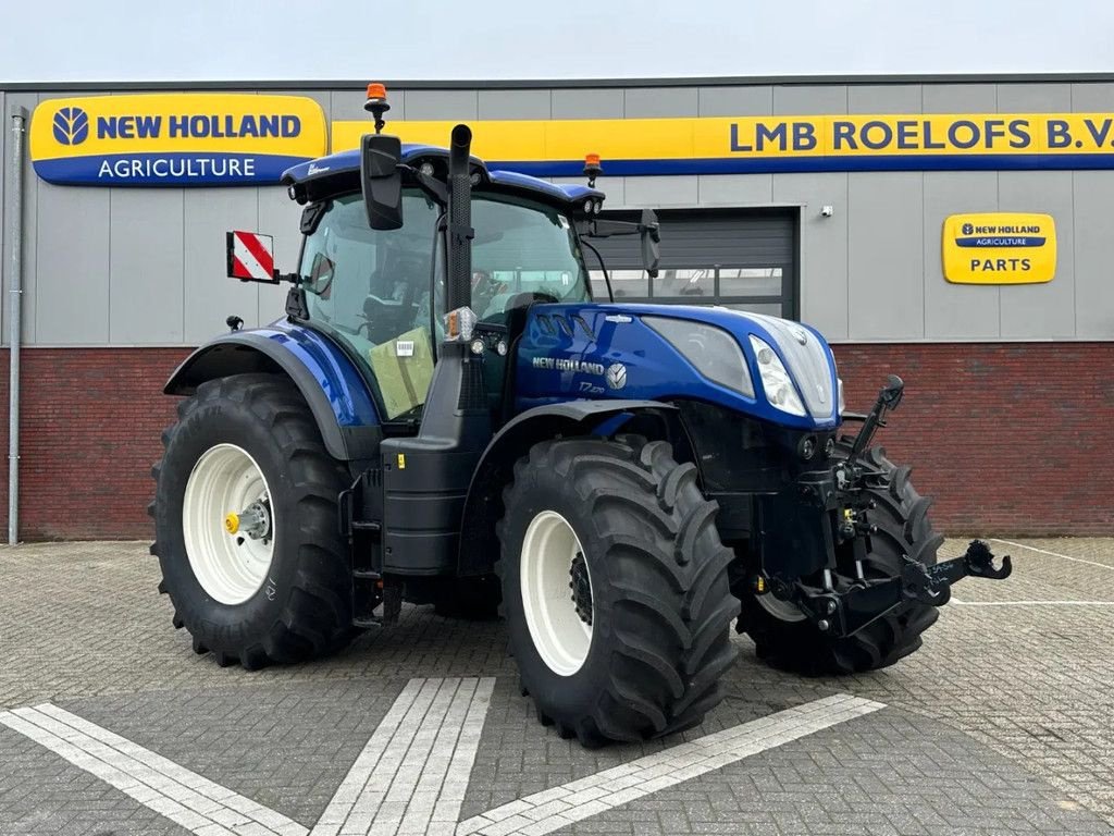 Traktor of the type New Holland T7.270 AC Next Gen, Gebrauchtmaschine in BENNEKOM (Picture 1)