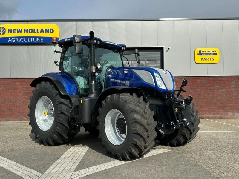 Traktor of the type New Holland T7.270 AC Stage 5 Autocommand, Gebrauchtmaschine in BENNEKOM (Picture 1)