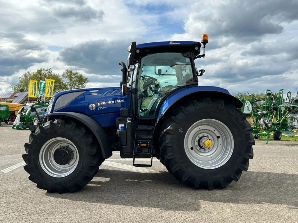 Traktor typu New Holland T7.270 AC Stage 5 Autocommand, Gebrauchtmaschine v BENNEKOM (Obrázok 6)