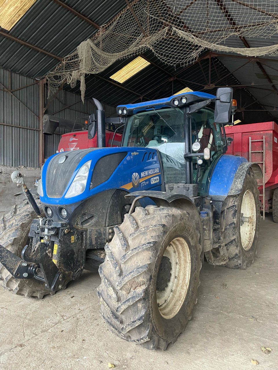 Traktor of the type New Holland T7.270 ac, Gebrauchtmaschine in Eton (Picture 1)