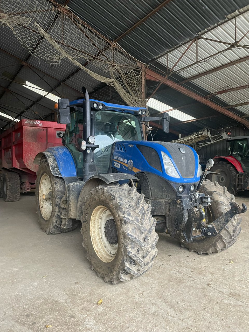 Traktor of the type New Holland T7.270 ac, Gebrauchtmaschine in Eton (Picture 2)