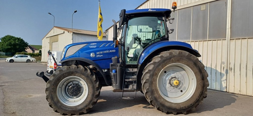 Traktor du type New Holland T7.270 AC, Gebrauchtmaschine en VERT TOULON (Photo 2)