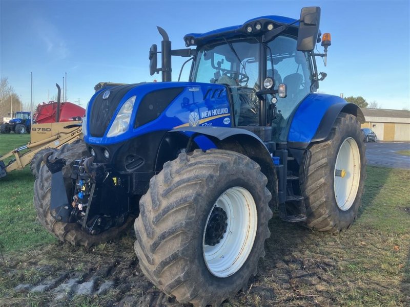 Traktor of the type New Holland T7.270 AUTO COMMAND, Gebrauchtmaschine in Roskilde (Picture 1)