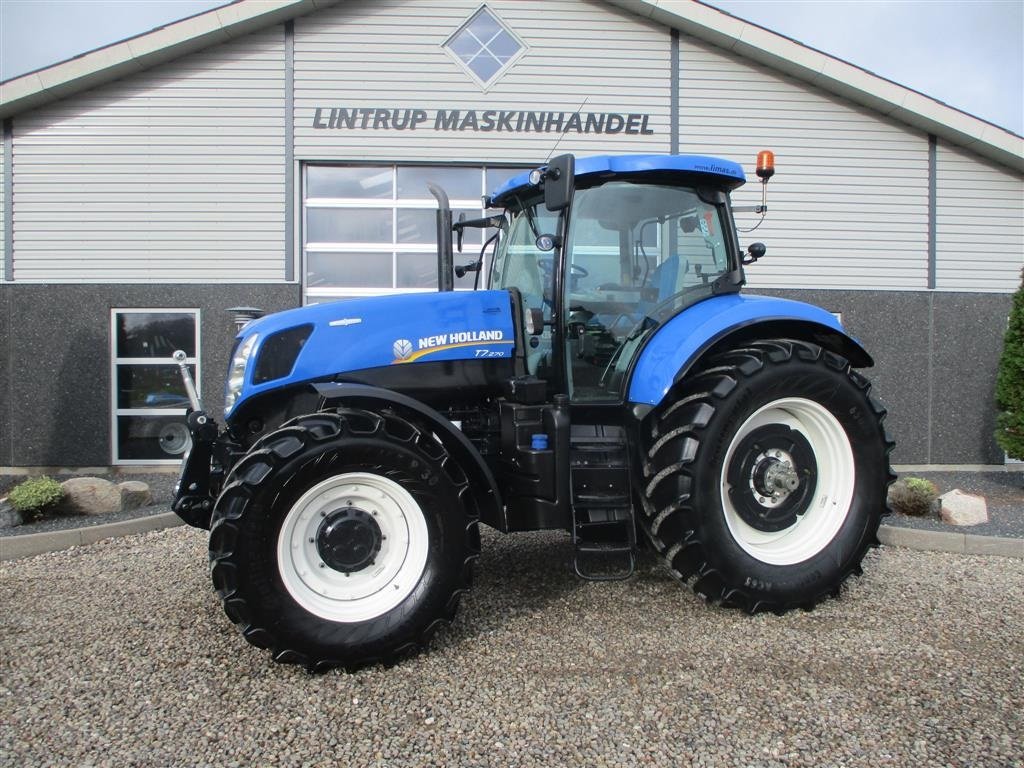 Traktor van het type New Holland T7.270 AutoCommand Med frontlift, Gebrauchtmaschine in Lintrup (Foto 1)