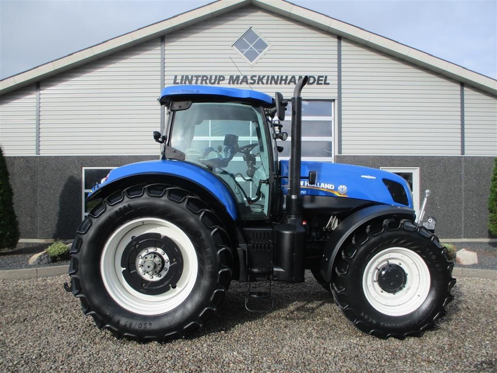 Traktor of the type New Holland T7.270 AutoCommand Med frontlift, Gebrauchtmaschine in Lintrup (Picture 8)