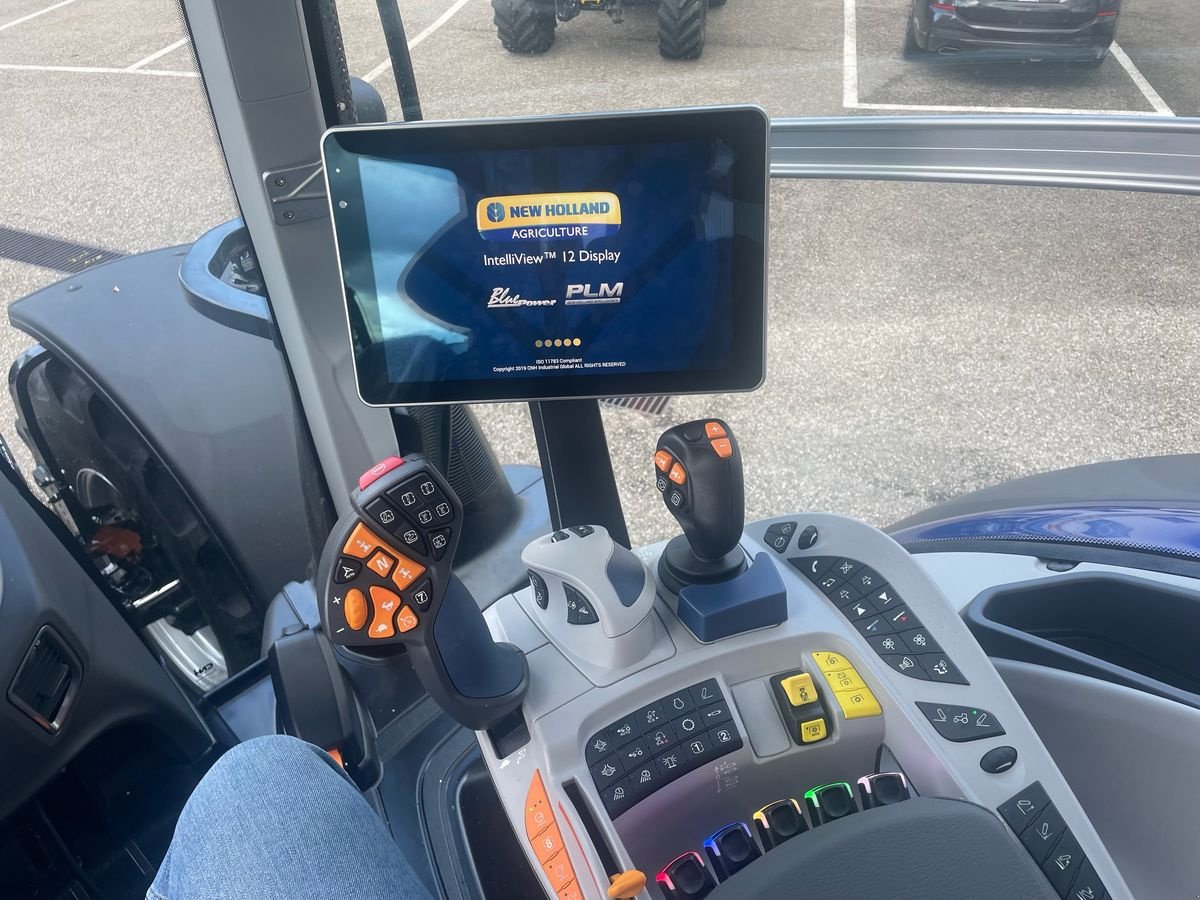 Traktor typu New Holland T7.270 PLM Auto Command, Gebrauchtmaschine w Burgkirchen (Zdjęcie 10)