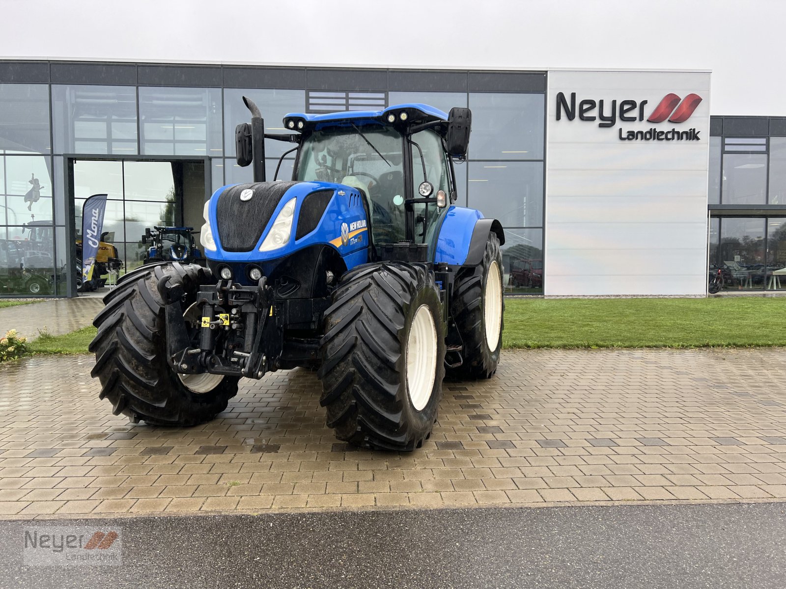 Traktor van het type New Holland T7.270, Gebrauchtmaschine in Bad Waldsee Mennisweiler (Foto 1)