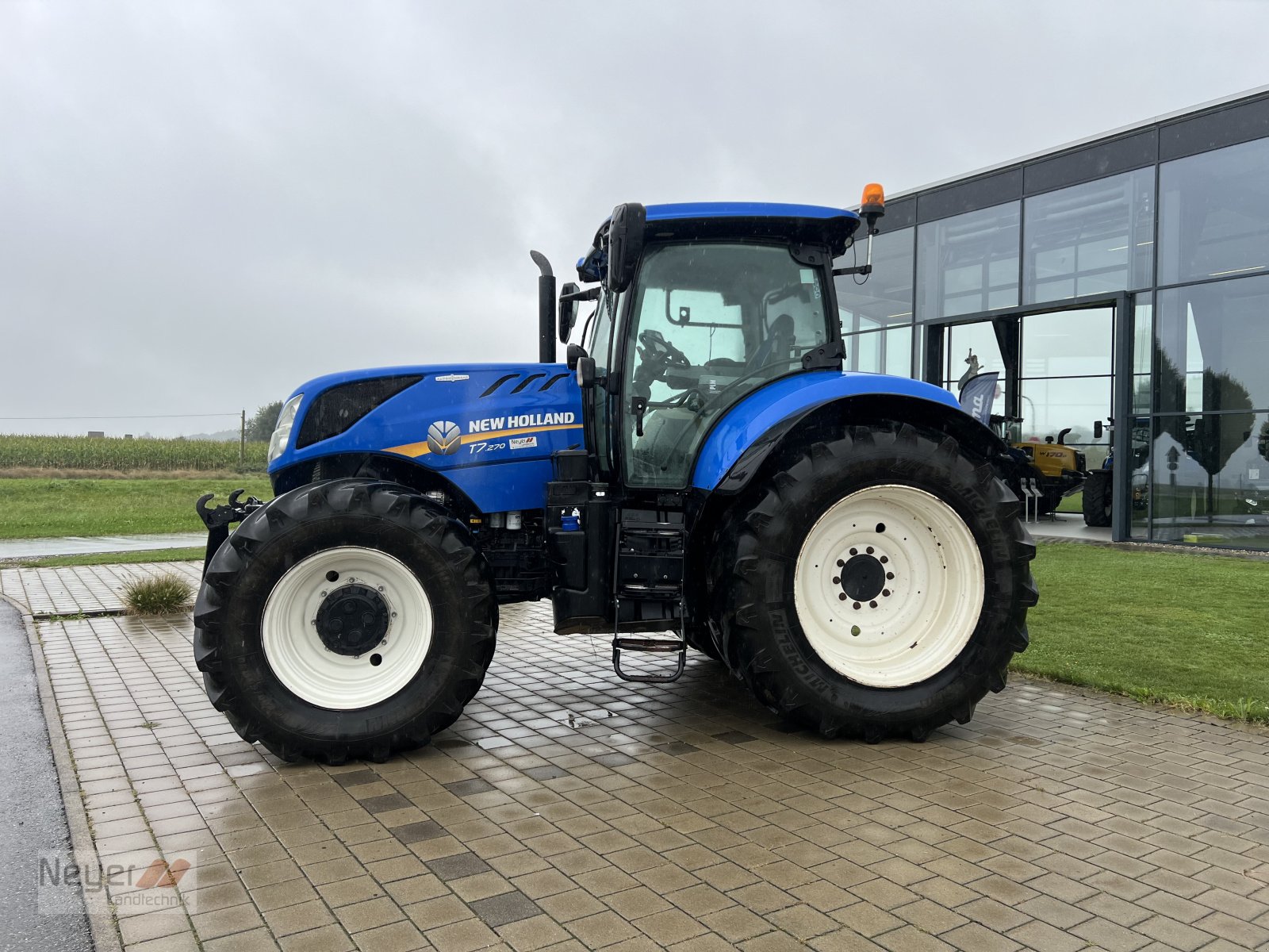 Traktor типа New Holland T7.270, Gebrauchtmaschine в Bad Waldsee Mennisweiler (Фотография 4)