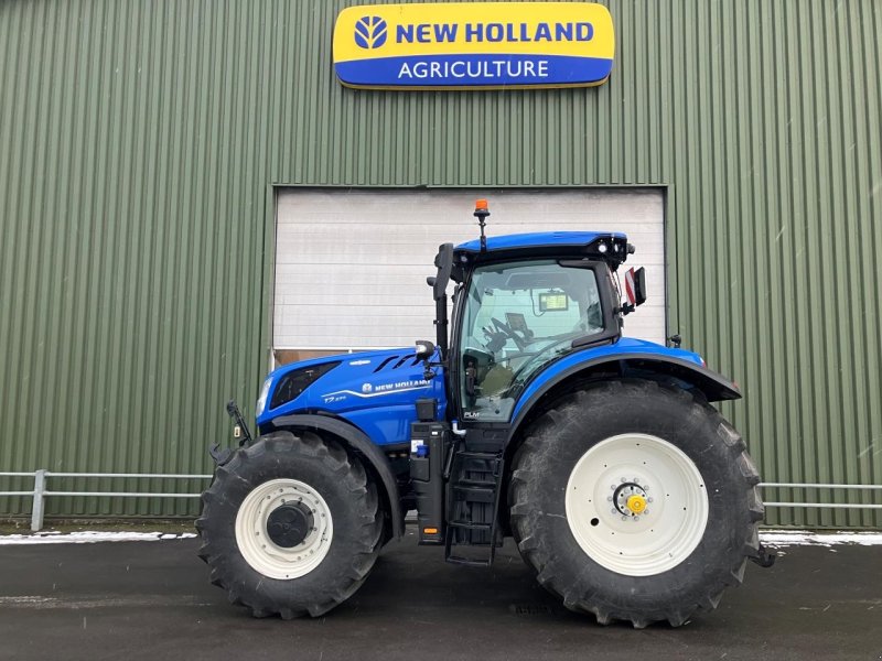 Traktor of the type New Holland T7.270AC NG, Gebrauchtmaschine in Middelfart (Picture 1)