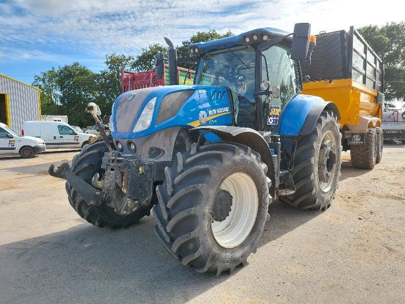 Traktor du type New Holland T7270AC, Gebrauchtmaschine en PONTIVY (Photo 1)