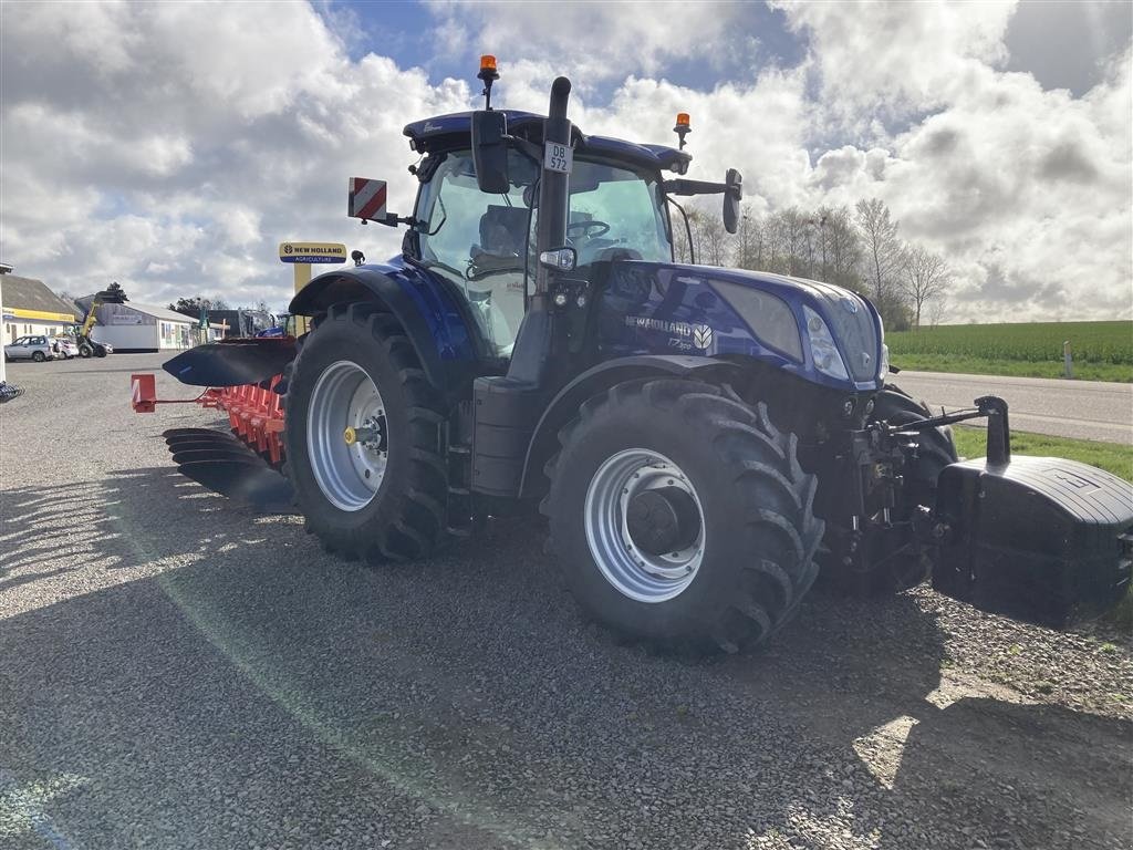 Traktor tip New Holland T7.300 AC Bluepower, Gebrauchtmaschine in Roskilde (Poză 2)