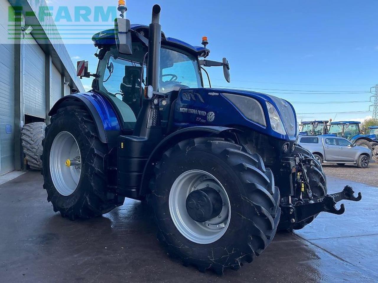 Traktor от тип New Holland t7.300 ac plmi, Gebrauchtmaschine в SHREWSBURRY (Снимка 4)