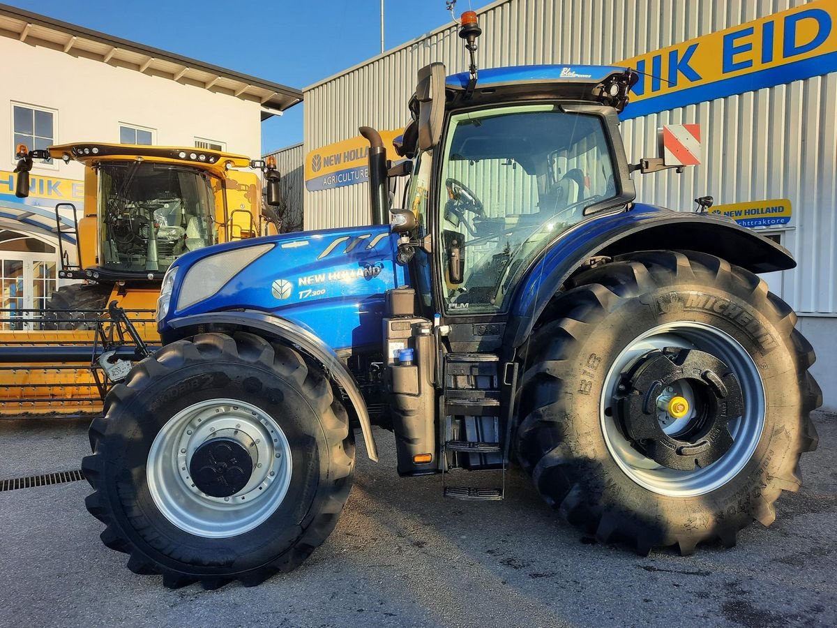 Traktor του τύπου New Holland T7.300 AUTO COMMAND NEW GEN, Neumaschine σε Burgkirchen (Φωτογραφία 2)