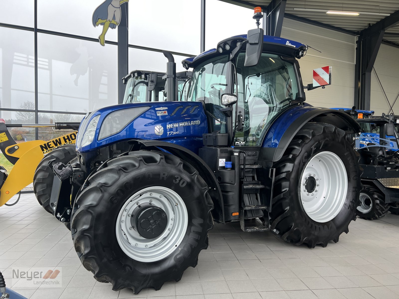 Traktor of the type New Holland T7.300 Blue Power, Neumaschine in Bad Waldsee Mennisweiler (Picture 1)