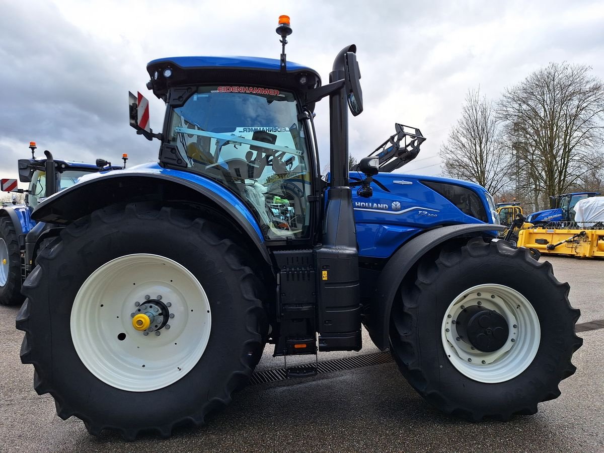 Traktor of the type New Holland T7.300, Neumaschine in Burgkirchen (Picture 8)