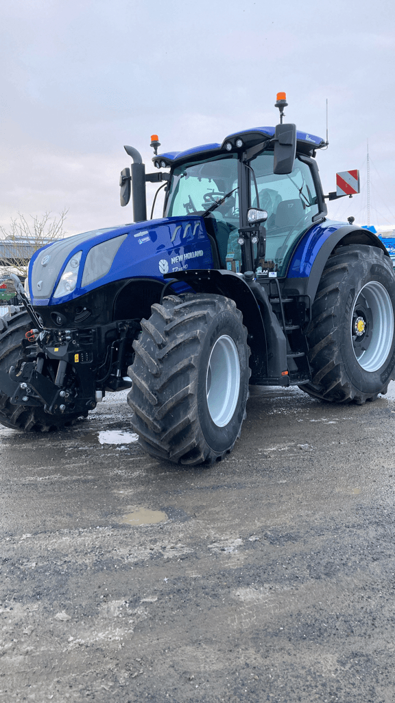 Traktor Türe ait New Holland T7.315 AC S5, Gebrauchtmaschine içinde TREMEUR (resim 2)