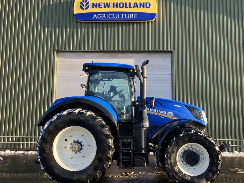 Traktor of the type New Holland T7.315 AC, Gebrauchtmaschine in Middelfart (Picture 1)
