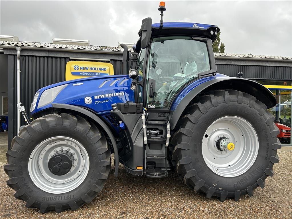 Traktor van het type New Holland T7.315 HD, Gebrauchtmaschine in Give (Foto 3)