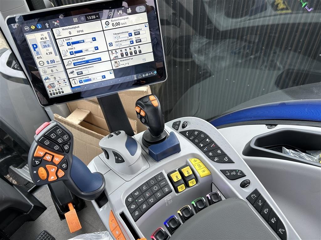 Traktor van het type New Holland T7.315 HD, Gebrauchtmaschine in Give (Foto 6)