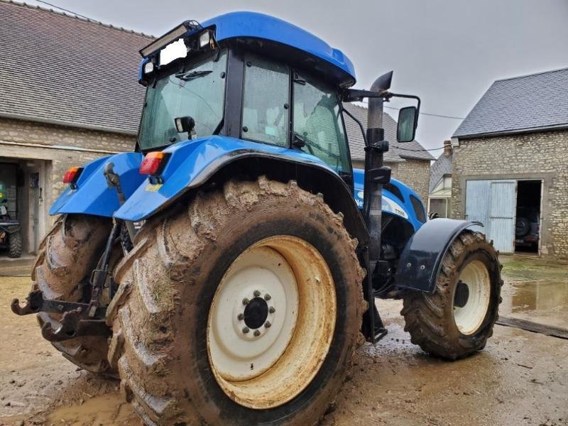 Traktor des Typs New Holland T7550, Gebrauchtmaschine in BRAY en Val (Bild 4)