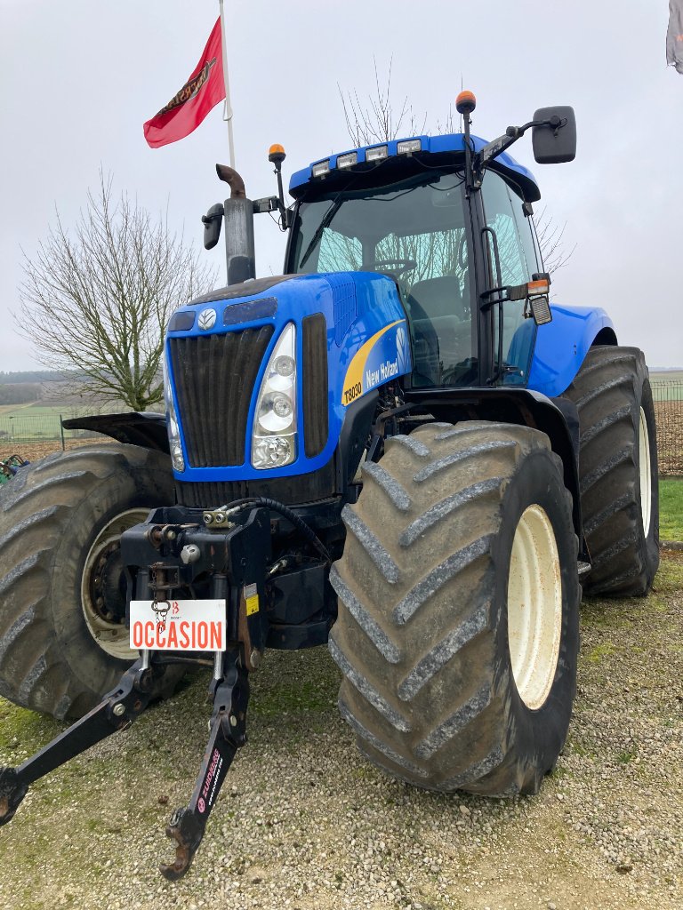 Traktor του τύπου New Holland T8030, Gebrauchtmaschine σε Channes (Φωτογραφία 1)