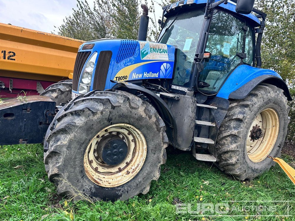 Traktor Türe ait New Holland T8050, Gebrauchtmaschine içinde Dormagen (resim 1)