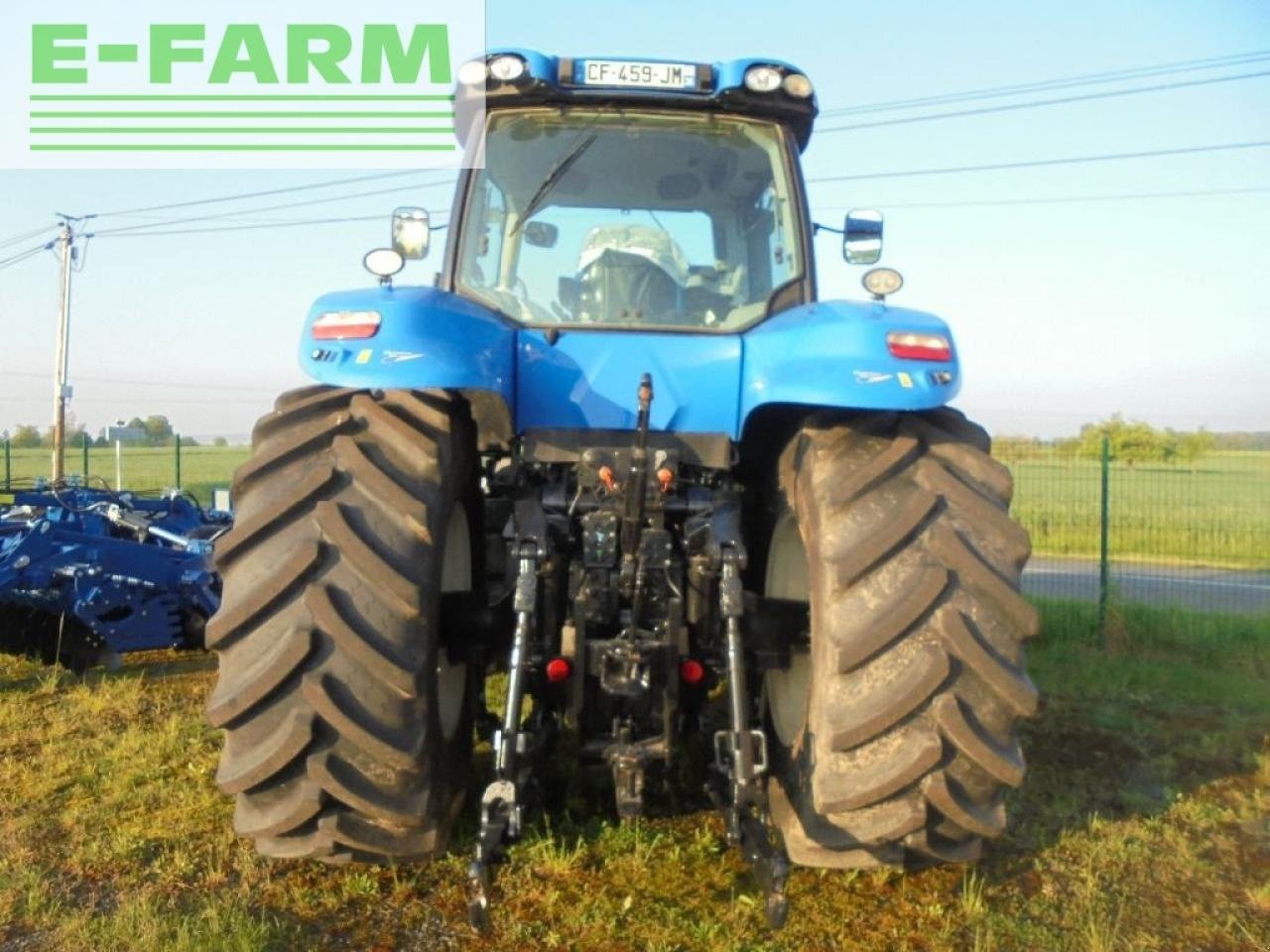 Traktor tip New Holland t8.330, Gebrauchtmaschine in Authon (Poză 3)