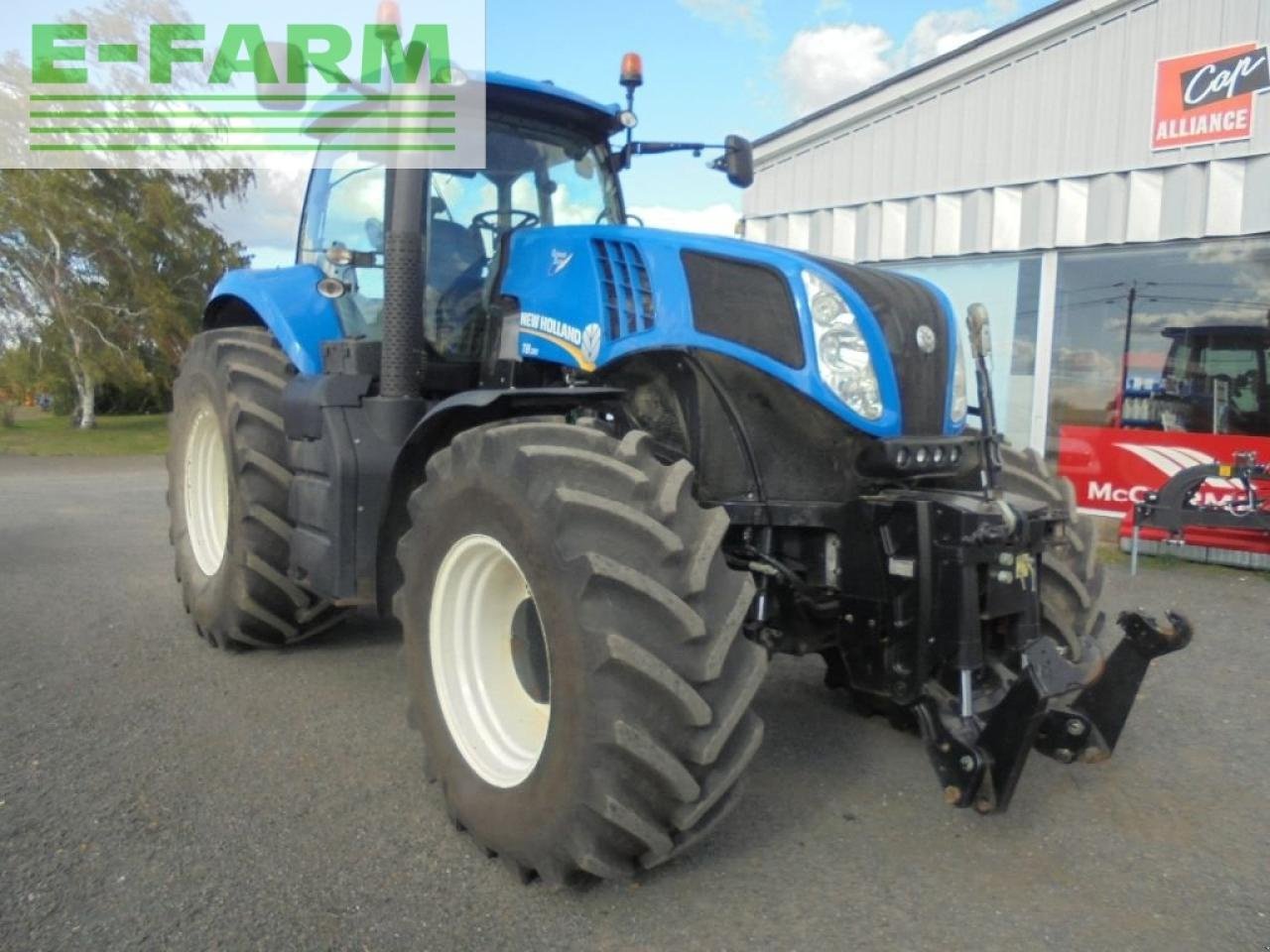 Traktor типа New Holland t8.330, Gebrauchtmaschine в Authon (Фотография 2)