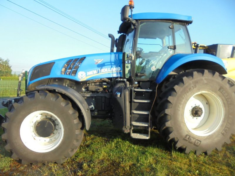 Traktor typu New Holland T8.330, Gebrauchtmaschine v AUTHON