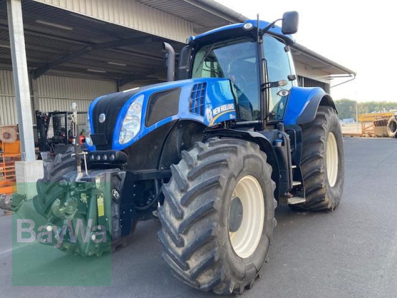 Traktor of the type New Holland T8.330, Gebrauchtmaschine in Großweitzschen  (Picture 1)