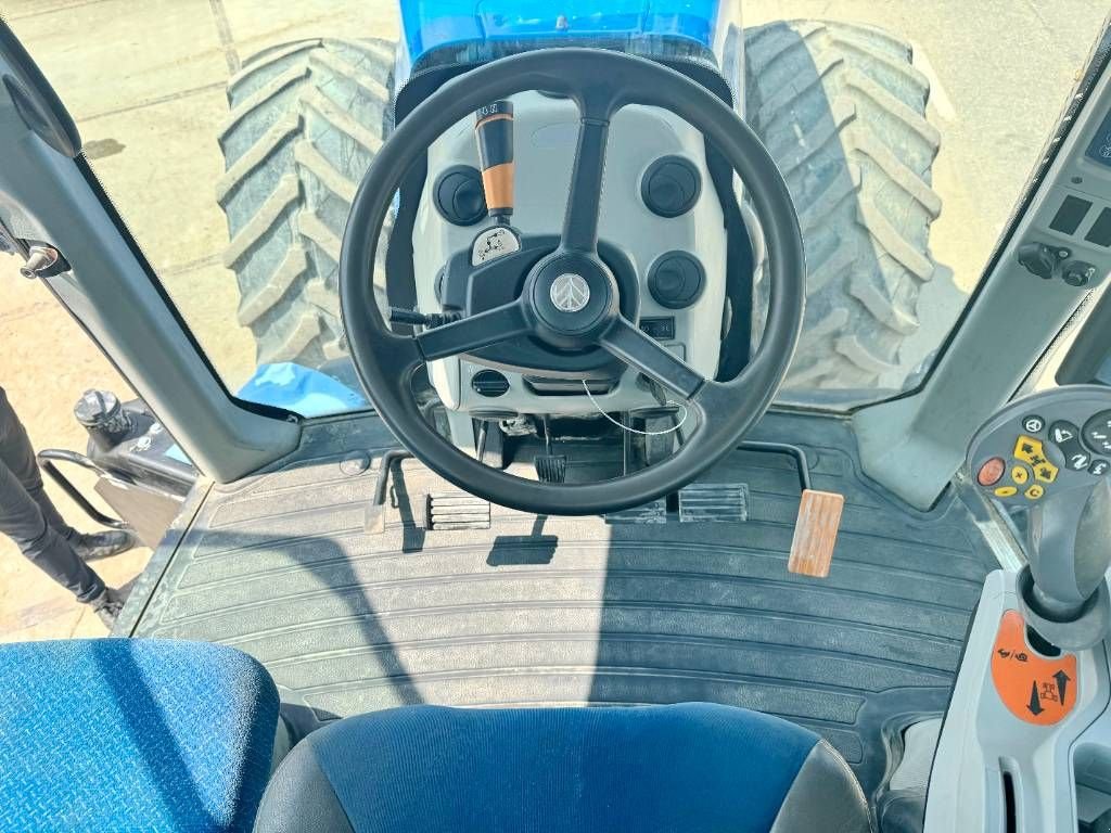 Traktor typu New Holland T8.360 - 3580 HOURS, Gebrauchtmaschine w Veldhoven (Zdjęcie 9)