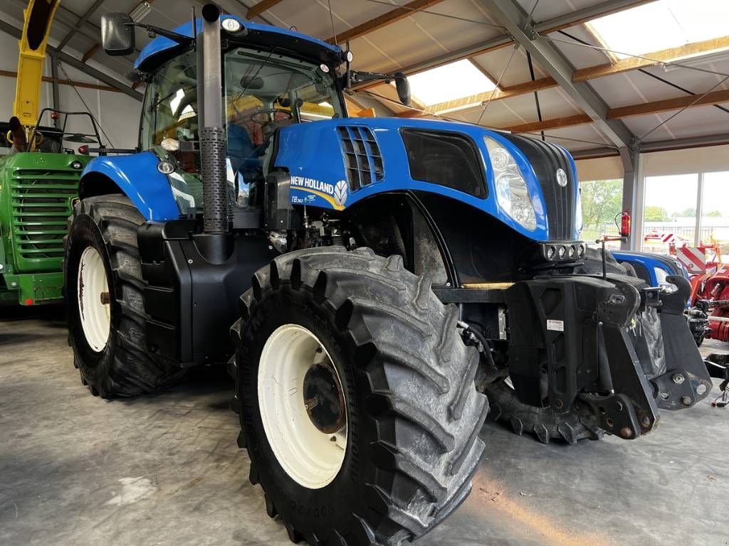 Traktor of the type New Holland T8.360 Ultra Command, Gebrauchtmaschine in Luttenberg (Picture 1)