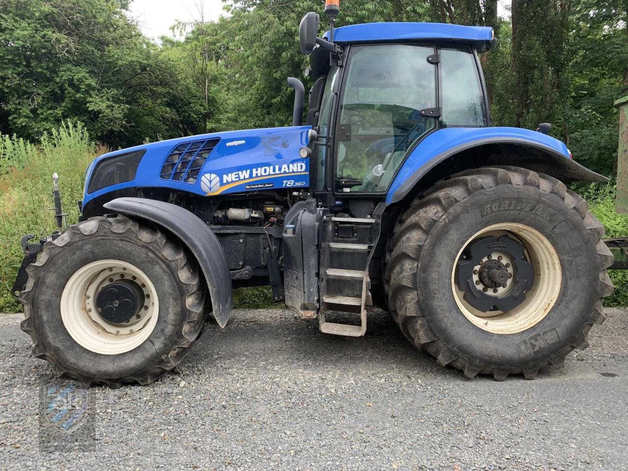 Traktor of the type New Holland T8.360AC, Gebrauchtmaschine in Mörstadt (Picture 1)