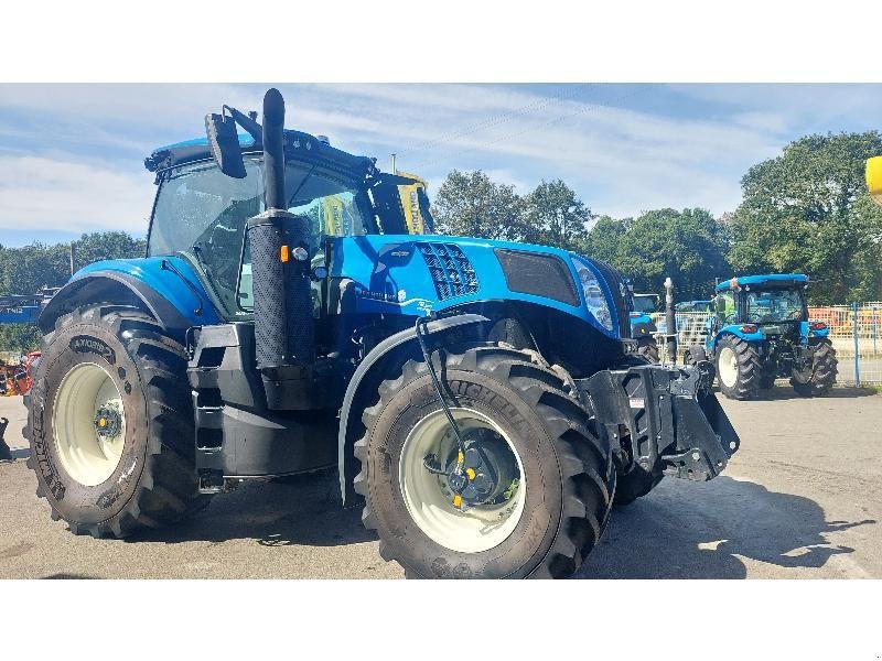 Traktor of the type New Holland T8380AC, Gebrauchtmaschine in PONTIVY (Picture 1)