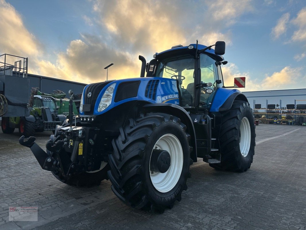 Traktor of the type New Holland T8.390 AutoCommand, Neumaschine in Neubrandenburg (Picture 5)