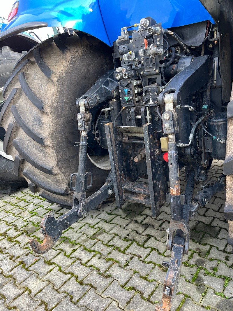 Traktor tip New Holland T8.390 UC, Gebrauchtmaschine in Ebersbach (Poză 10)