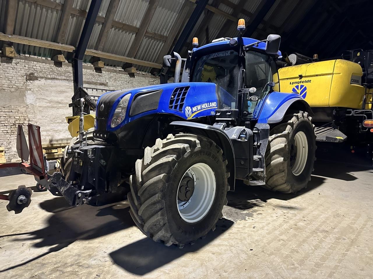 Traktor типа New Holland T8.390, Gebrauchtmaschine в Hadsten (Фотография 1)